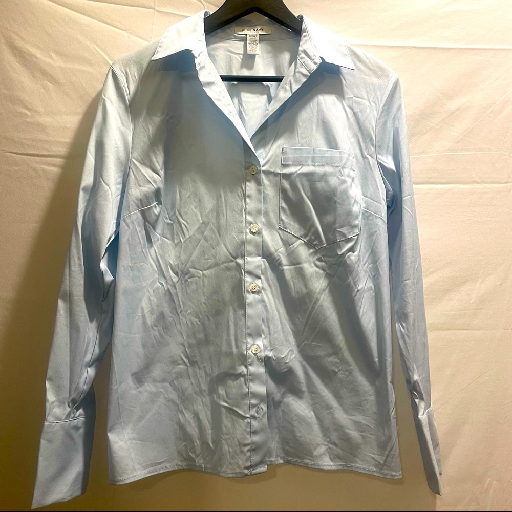🌻HP🌻Pure Navy XS Light Blue Long Sleeve Button Down Shirt w Front Pocket- NWOT